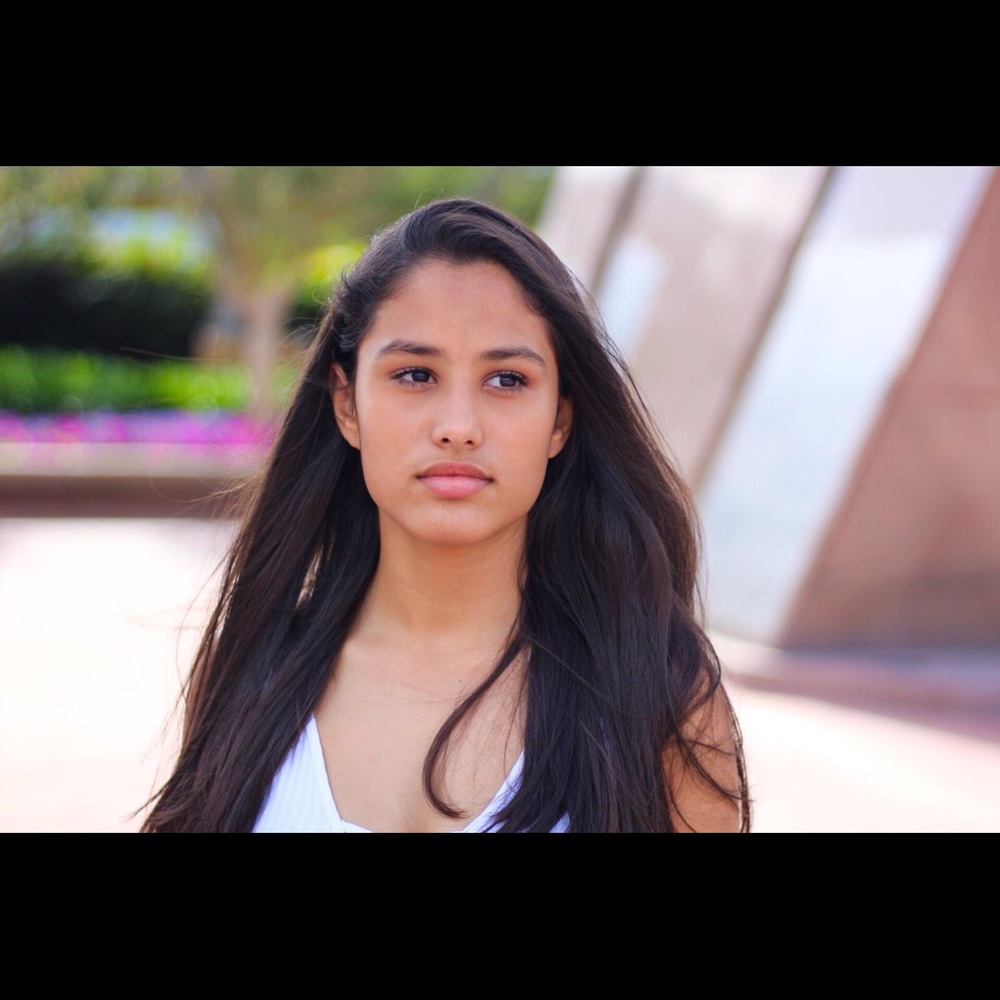 Meet your Posher, Alejandra